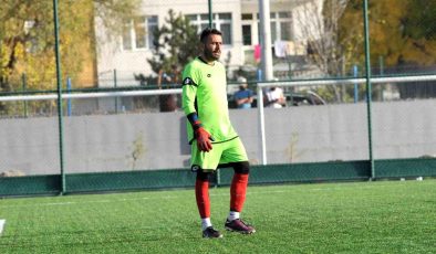 Kaleci Baykal Altay Futbol Kariyerini Sonlandırdı